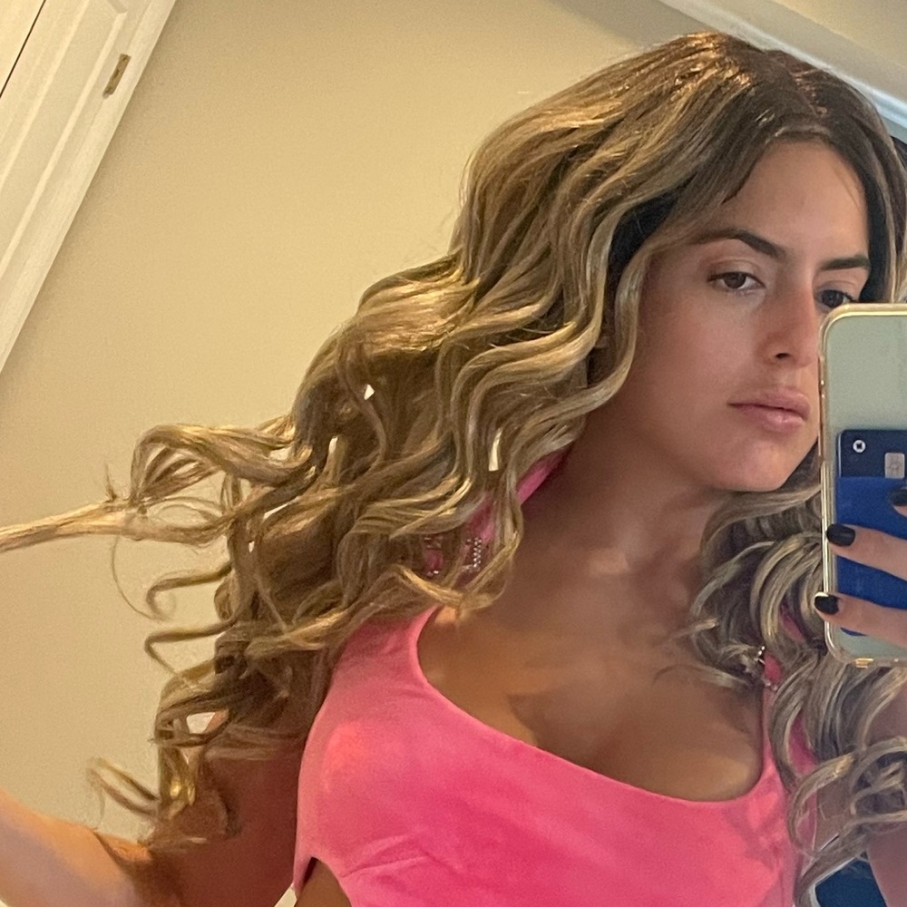 Blonde curly wig